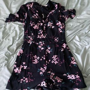 Candies medium black and floral romper